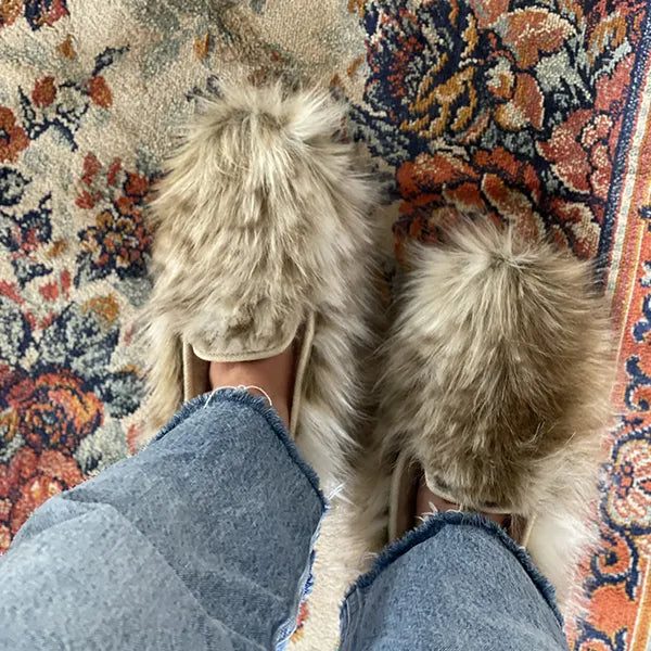 chaussons ouistiti effet poilu beige