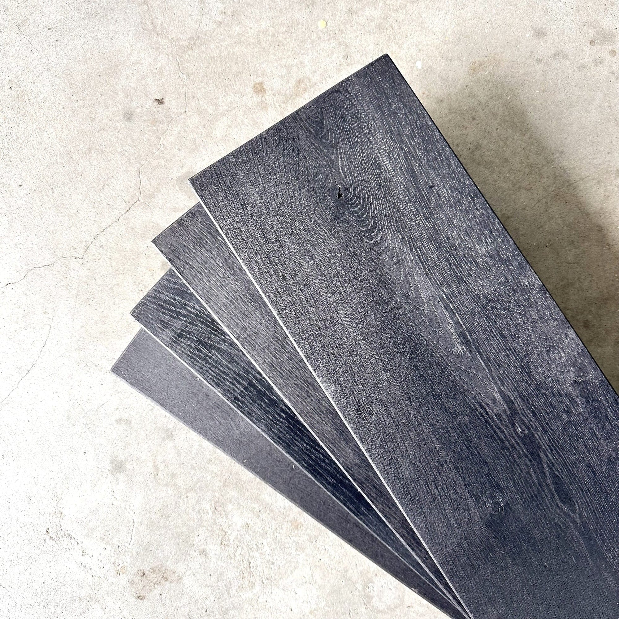 Mensola in rovere finitura opaca nera - outlet