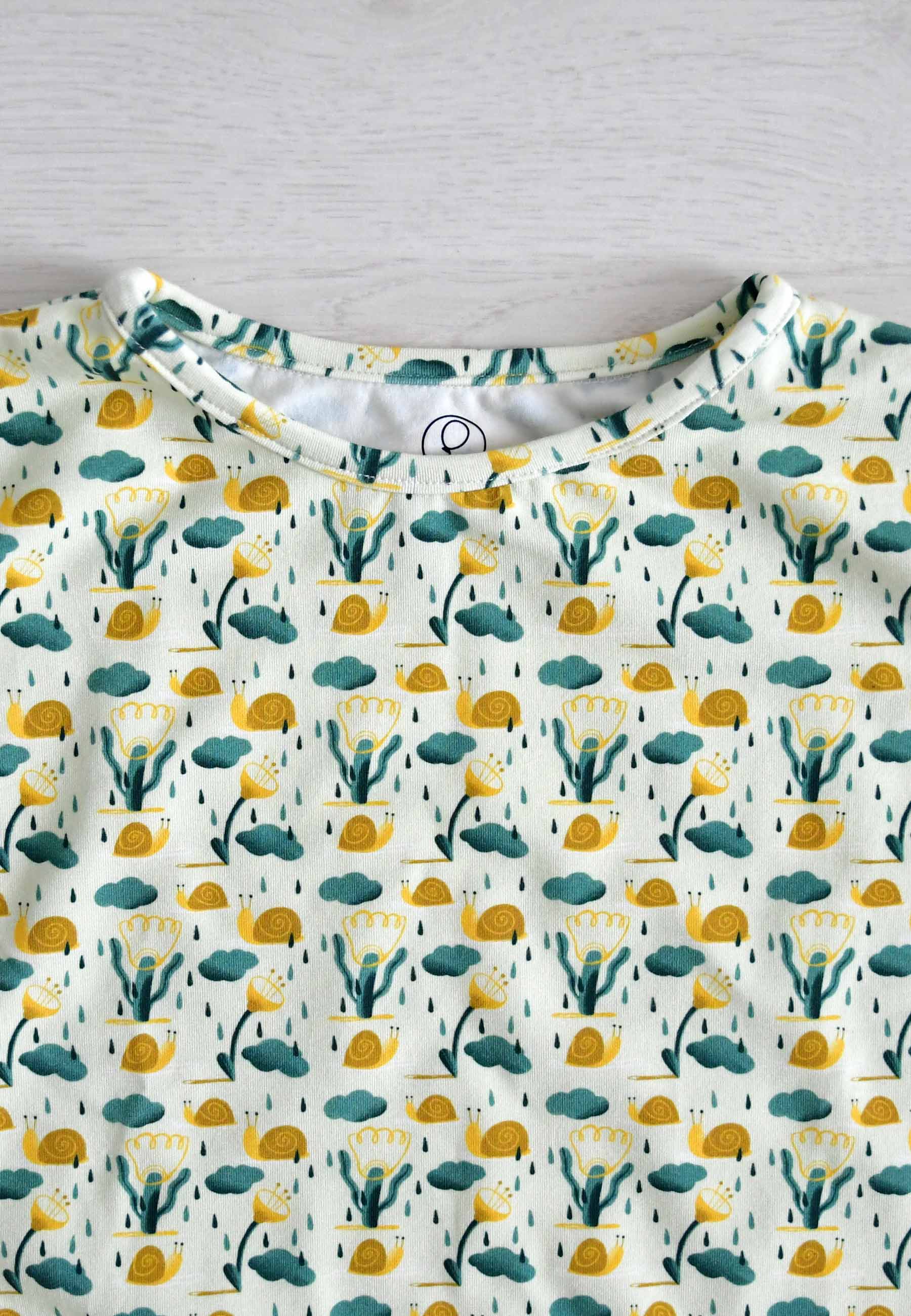 Two-Piece Bamboo Pajamas - Snails - Blue Balloon