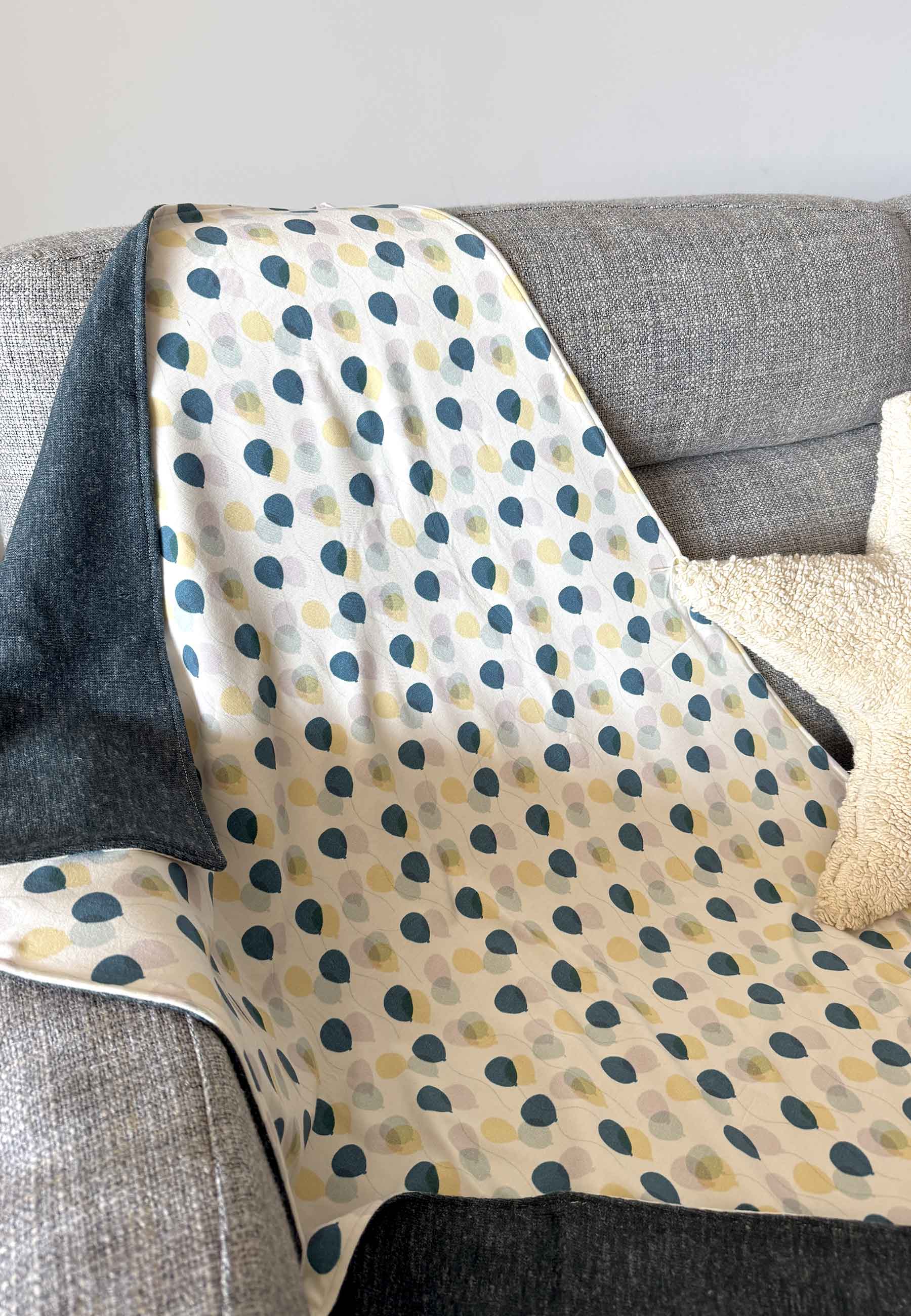 Bamboo Blankets - Embrace - Teal Wool - Blue Balloon