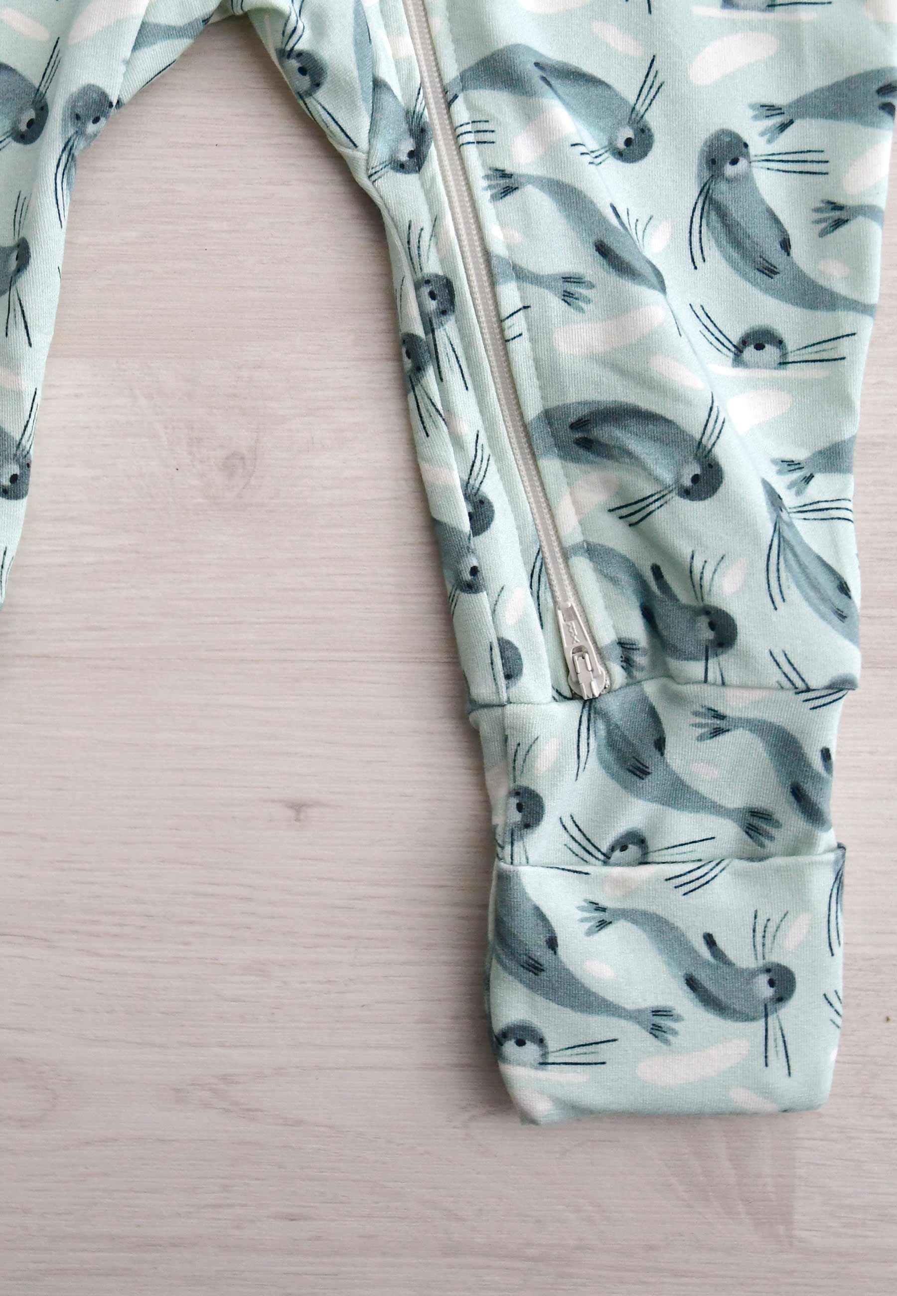 Tutina in Bamboo con Zip - Foche - Palloncino Blu