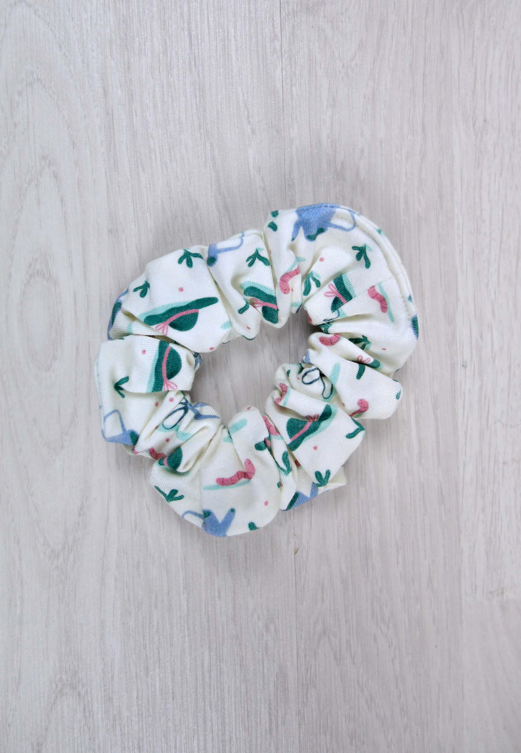 Bamboo Chouchou (scrunchie) - In the Garden - Blue Balloon