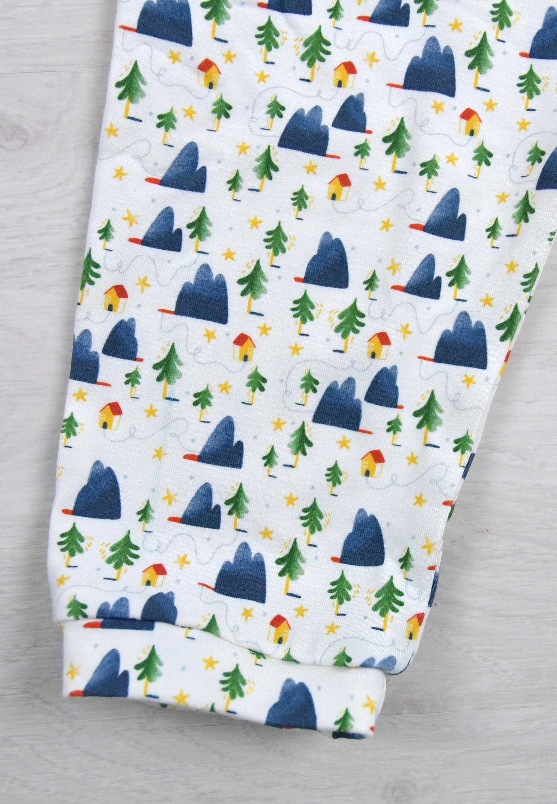 Two-Piece Bamboo Pajamas - Alpina - Blue Balloon