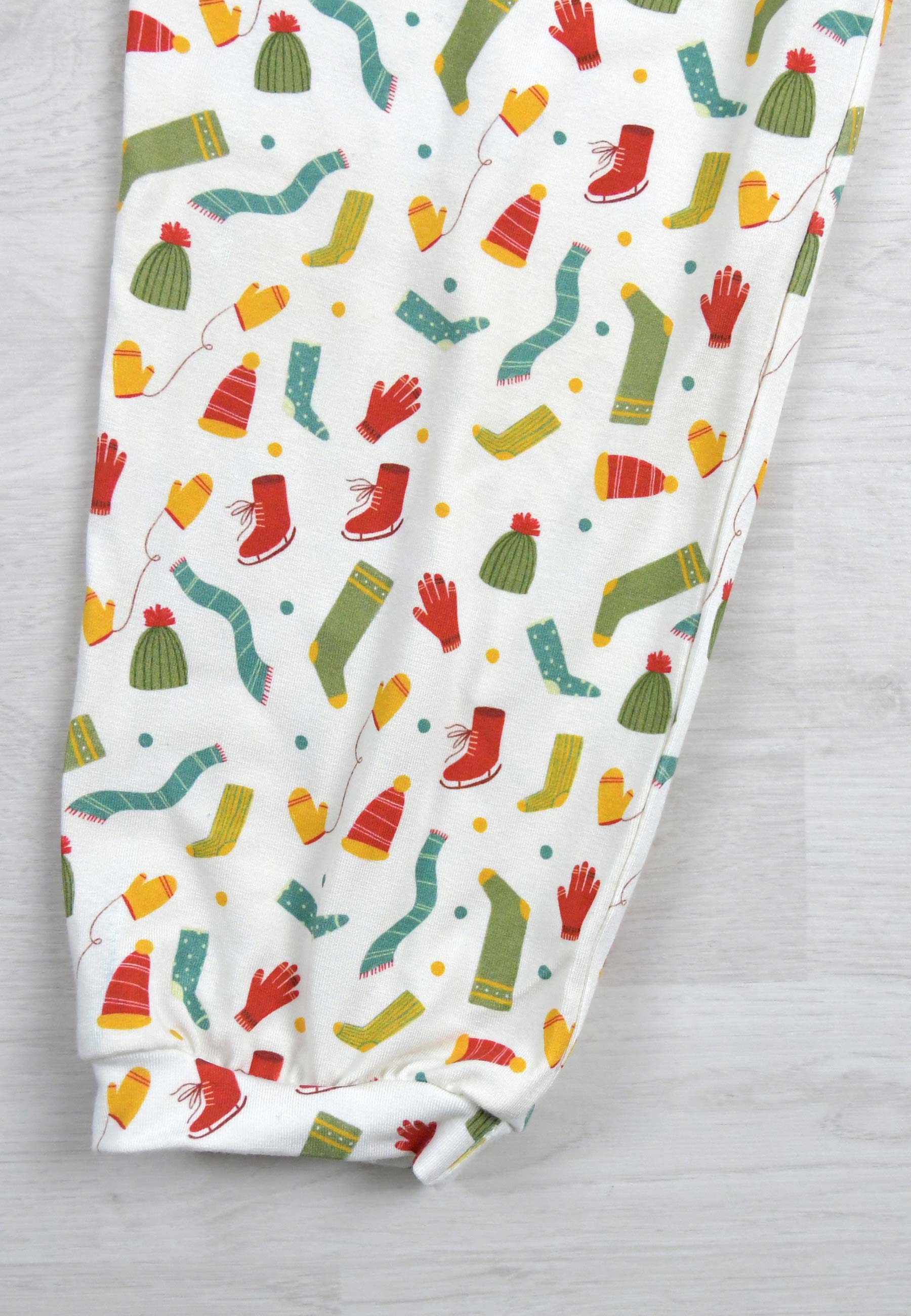 Two-Piece Bamboo Pajamas - Brrr It's Cold! - Blue Balloon
