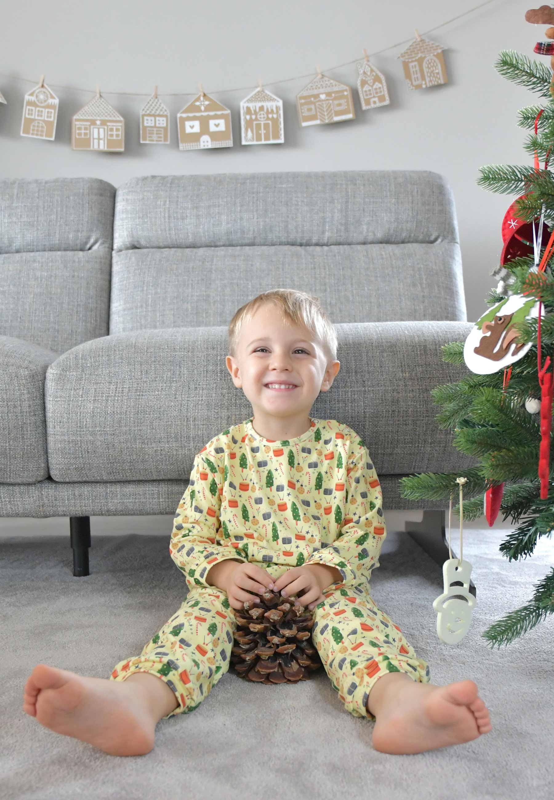 Two-Piece Bamboo Pajamas - Christmas Morning - Blue Balloon