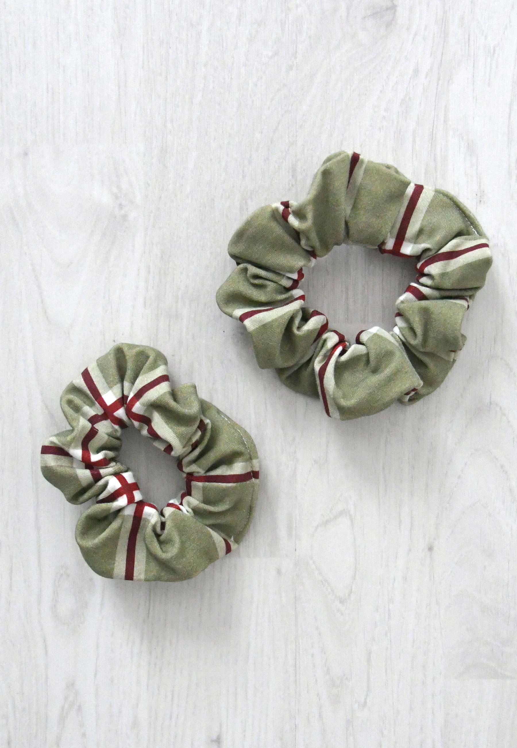 Chouchou in bambù (scrunchie) - Tartan natalizio verde muschio - Palloncino blu