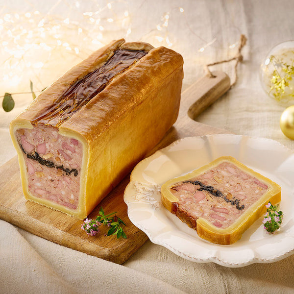Pâté en Croûte de Chapon aux Chanterelles