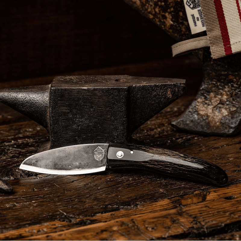 couteau-du-berger-basque-traditionnel-pliant-authentique-anglet-paysbasque-eric-burel-etchegoin-coutelier-basque