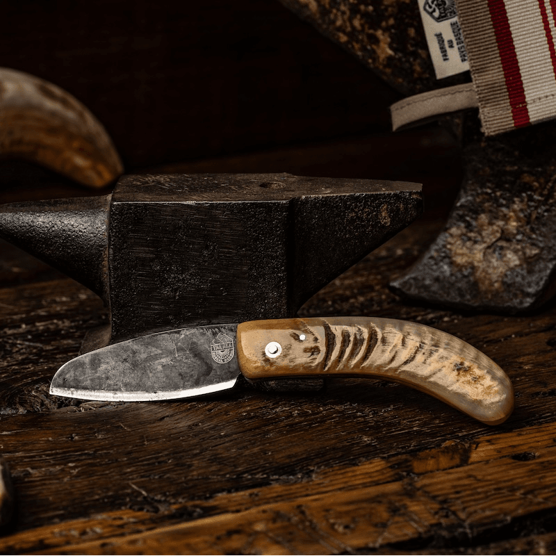 couteau-du-berger-basque-traditionnel-pliant-authentique-anglet-paysbasque-eric-burel-etchegoin-coutelier-basque