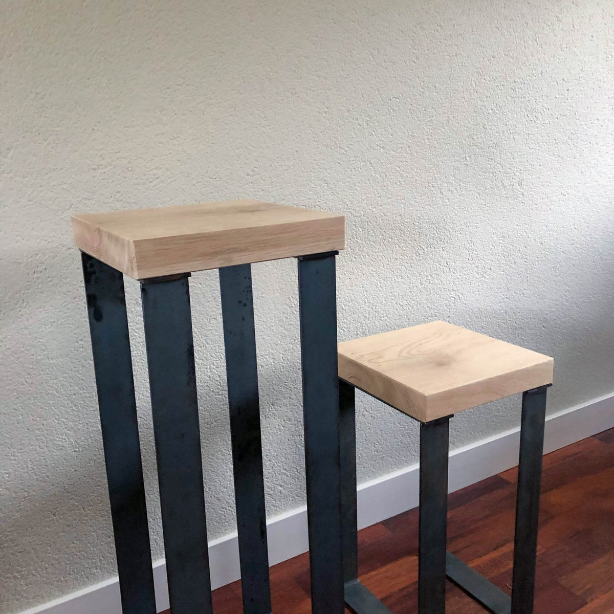 Tables d'appoint intelligentes - Table de plante sans revêtement (ensemble)