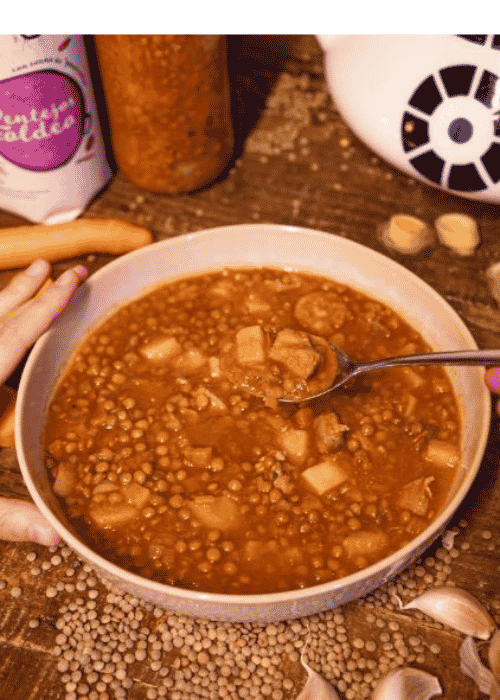 Plato de Lentejas preparadas de la aldea con Porco Celta
