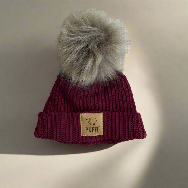 Pletena Kapa podložena - Bordo Rdeča + POM POM - PUFFI