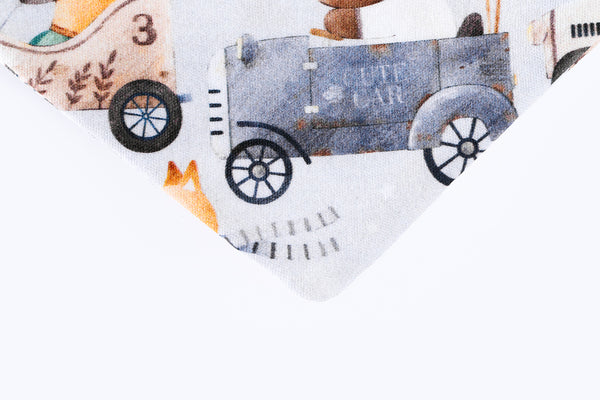 Bib scarf - Animals in the car