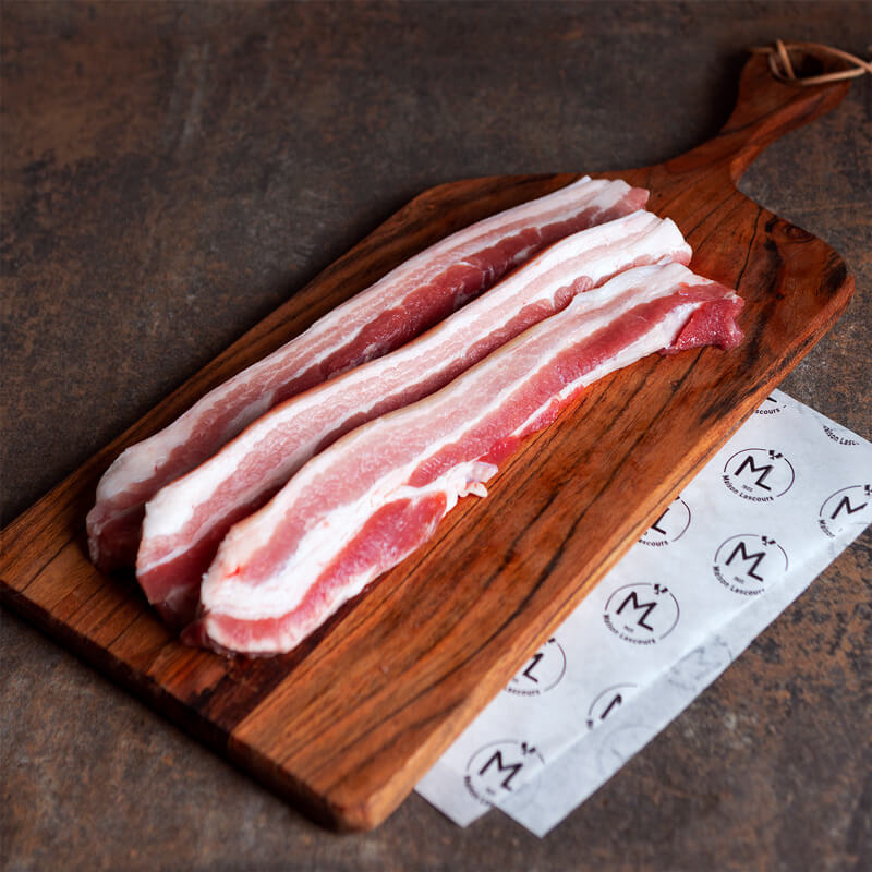 Poitrine de porc tranchée