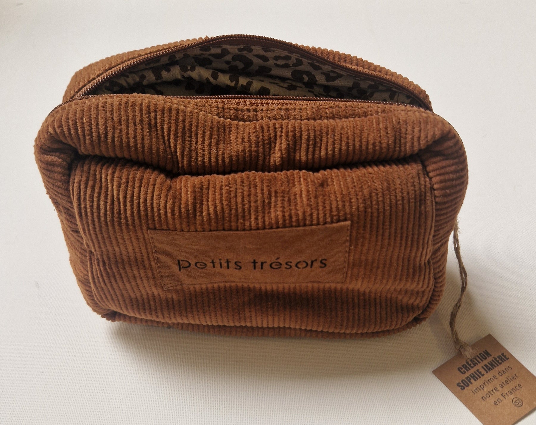 Emilie Small Treasures Velvet Pouch