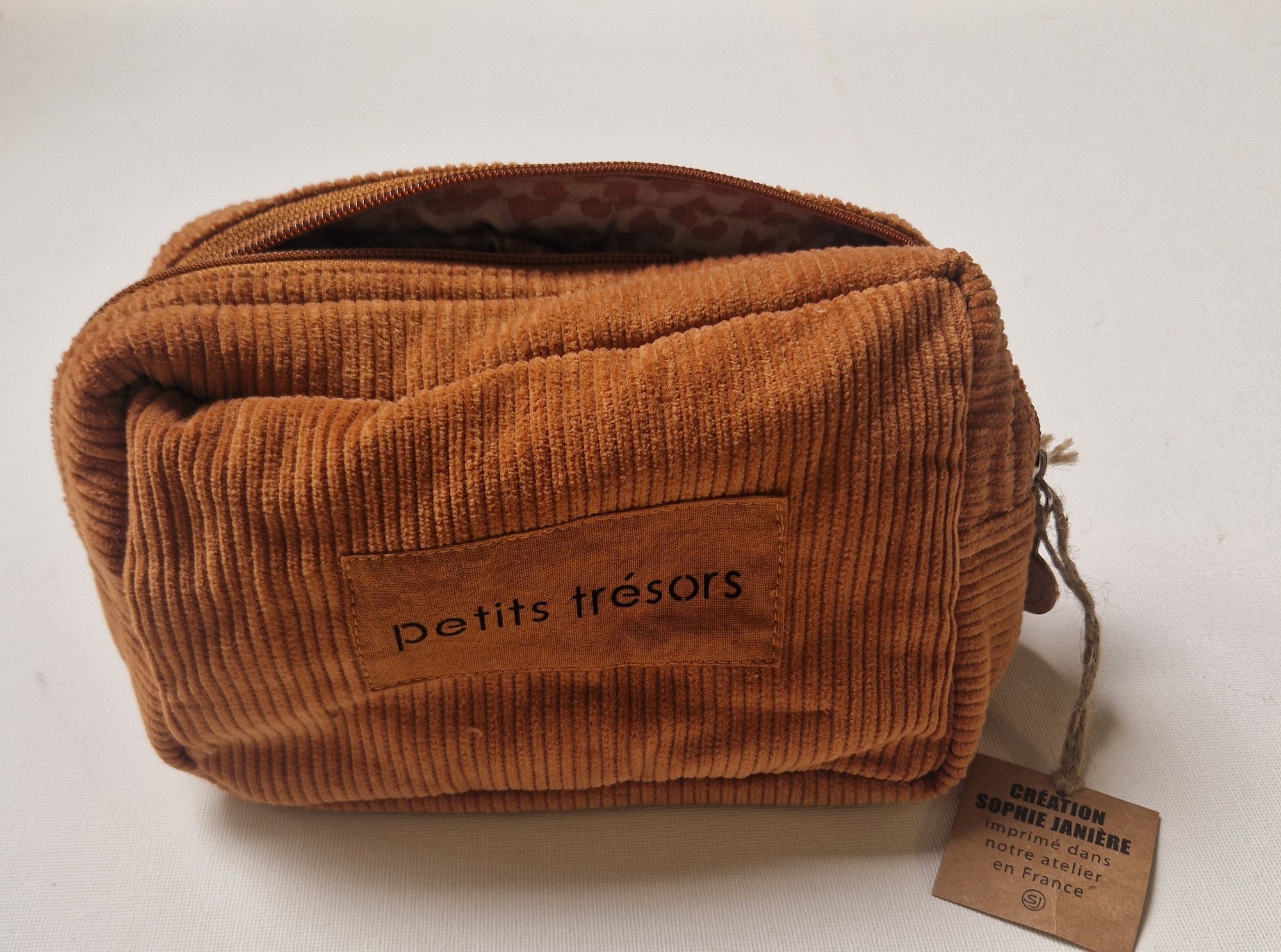 Emilie Small Treasures Velvet Pouch