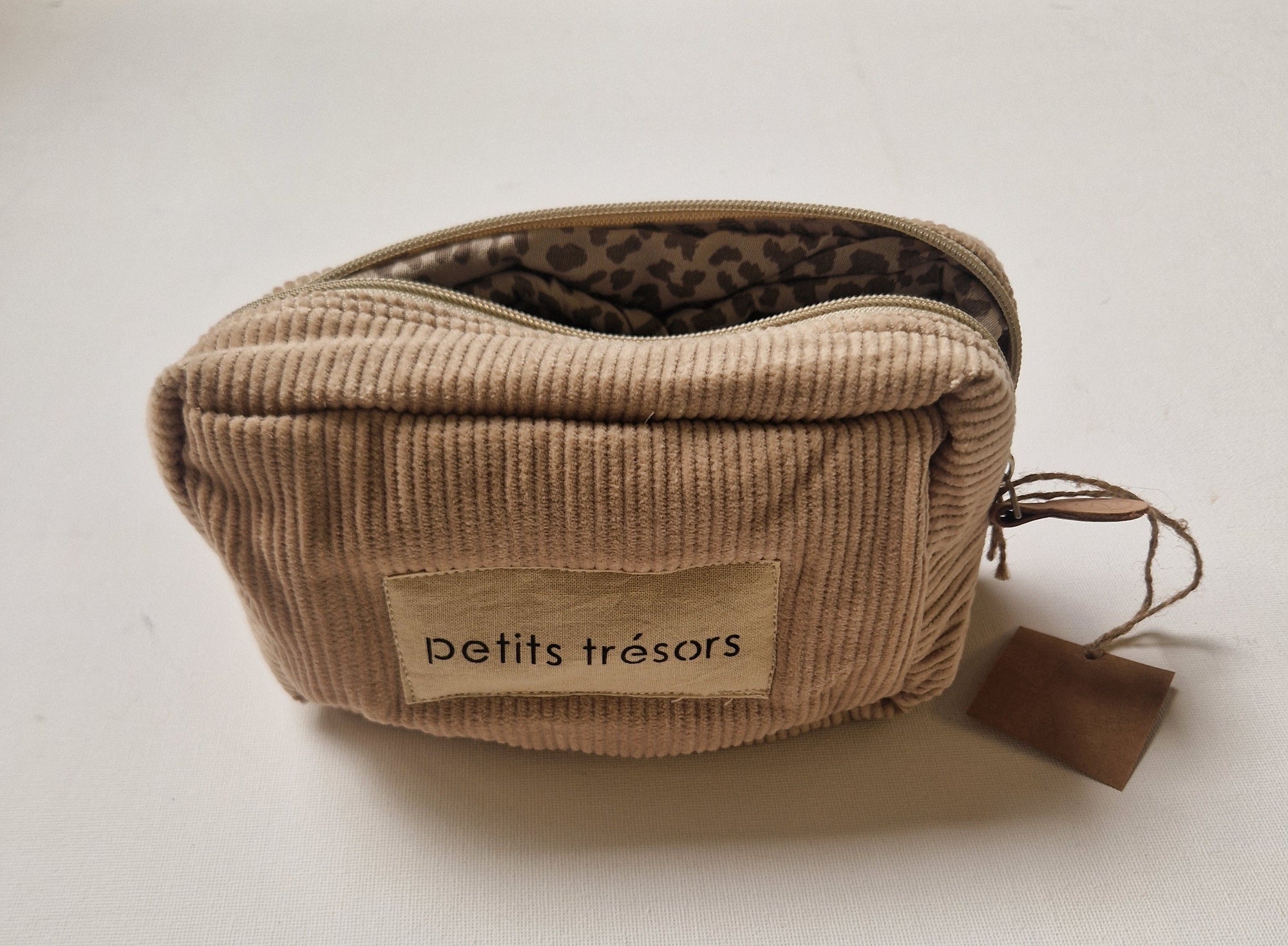 Emilie Small Treasures Velvet Pouch