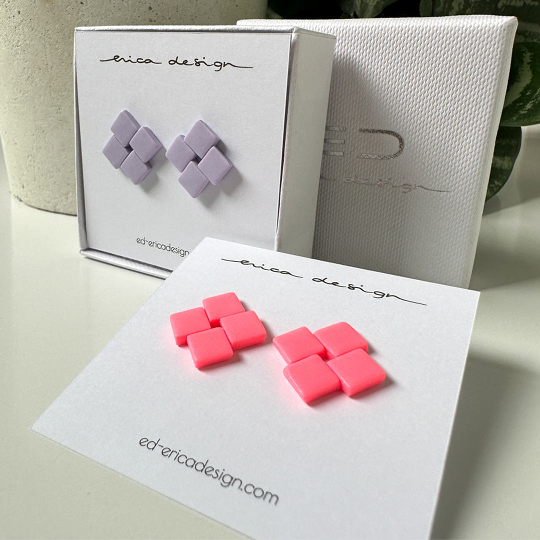 Quattro | lila/koraal