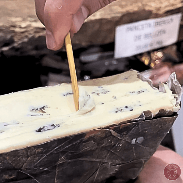 Queso torta suave azul La Aldeana