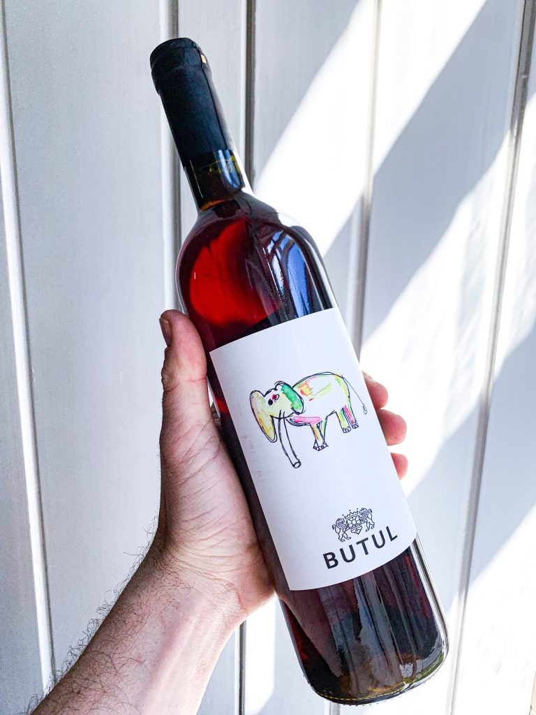 Vino Roza 2023 v roki, Domačija Butul.