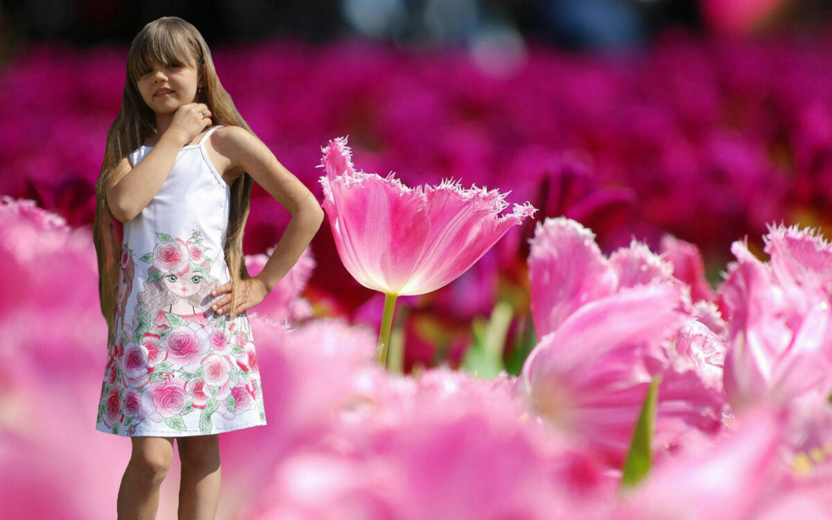 Girls' White Dress – Little Girls with Roses