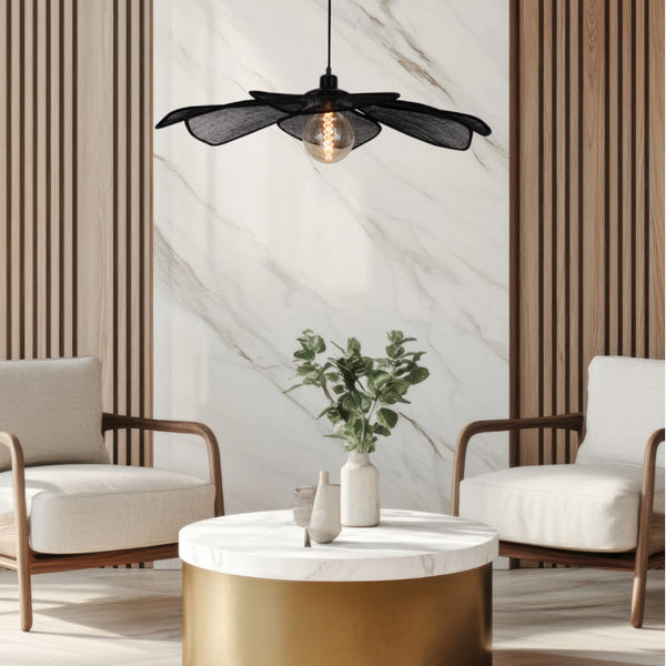 Deze zwarte Corvo hanglamp heeft een betoverend bohemian design. Perfect voor een sfeervolle ambiance in huis.