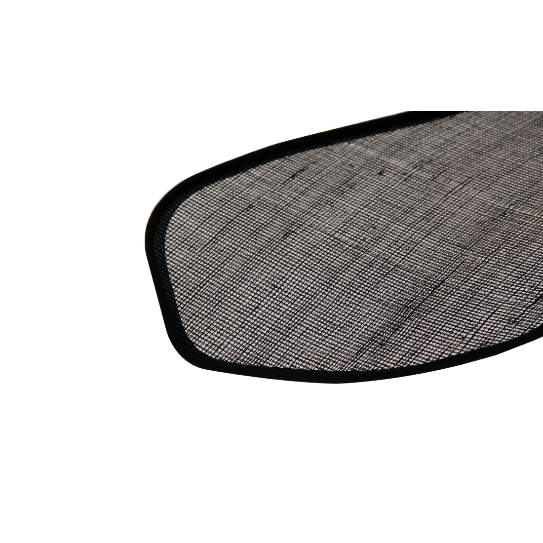 Deze detailfoto van de zwarte Corvo plafondlamp toont het moderne design.