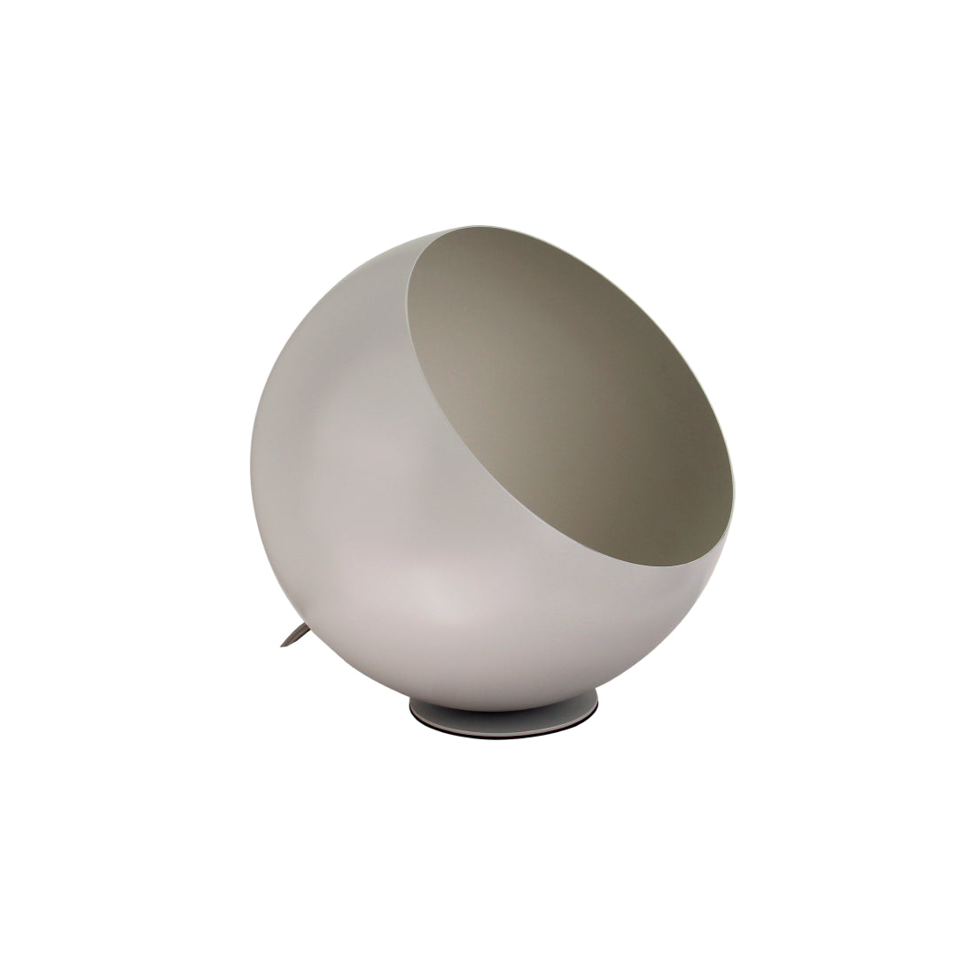 De grijze Occhio tafellamp voegt een verfijnde touch toe aan je interieur. Perfect voor een elegante sfeer.