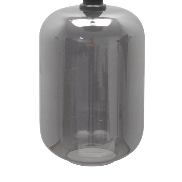 Deze zwarte hanglamp uit de Specchio-serie heeft een modern design. Ideaal voor het creëren van een sfeervolle ambiance.
