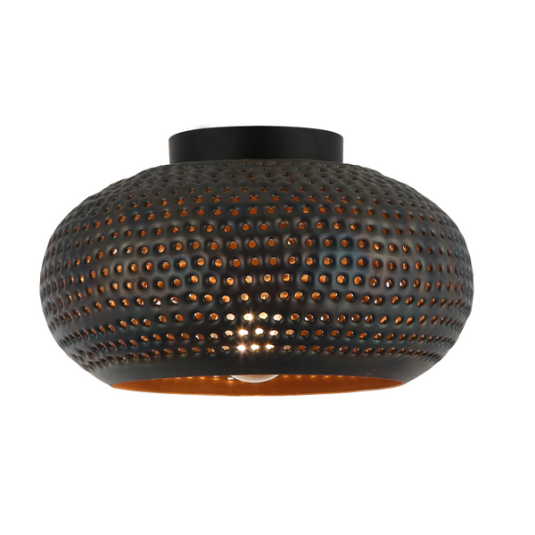 Laat je verrassen door de moderne zwart Spezia plafondlamp. Een strakke toevoeging voor elke eigentijdse inrichting.