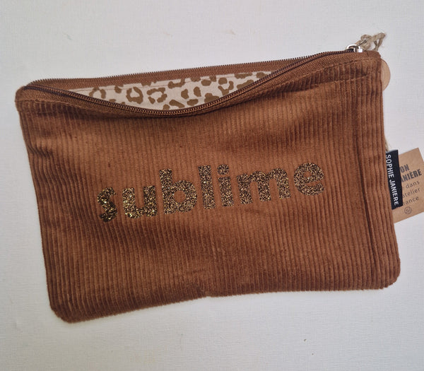 Flat velvet pouch with sequins