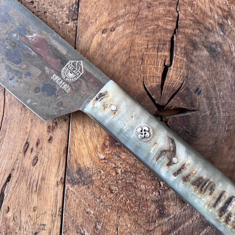 sukaldia-couteau-basque-de-cuisine-argent