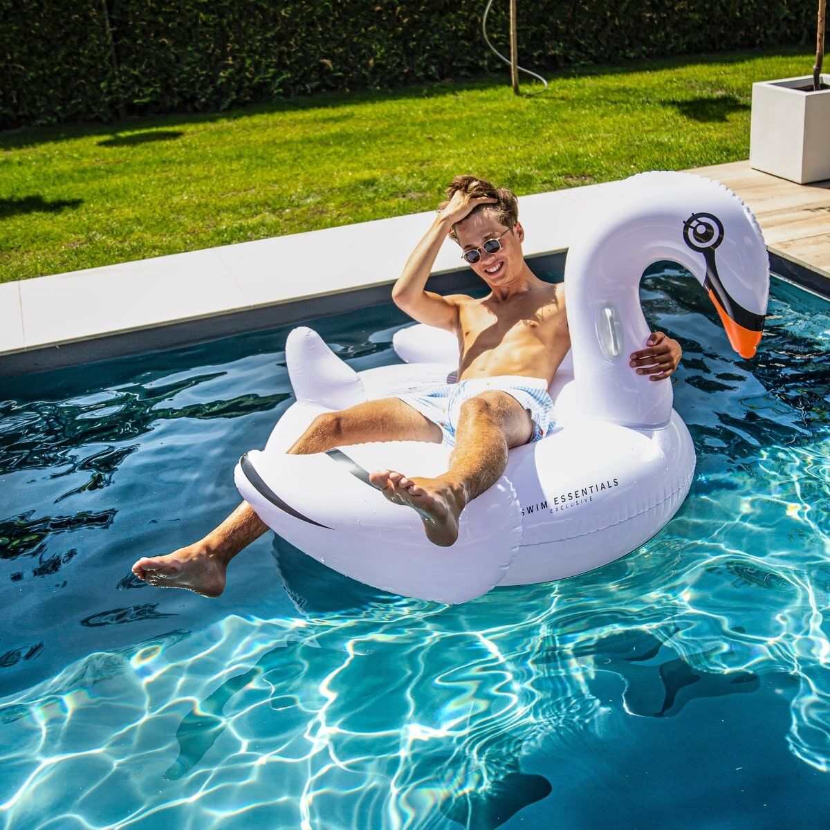 Swim Essentials Napihljiv labod XL, White - PUFFI