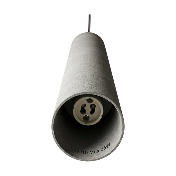 De grijze Tubo hanglamp heeft een industrieel design. Perfect voor een moderne uitstraling in jouw interieur.