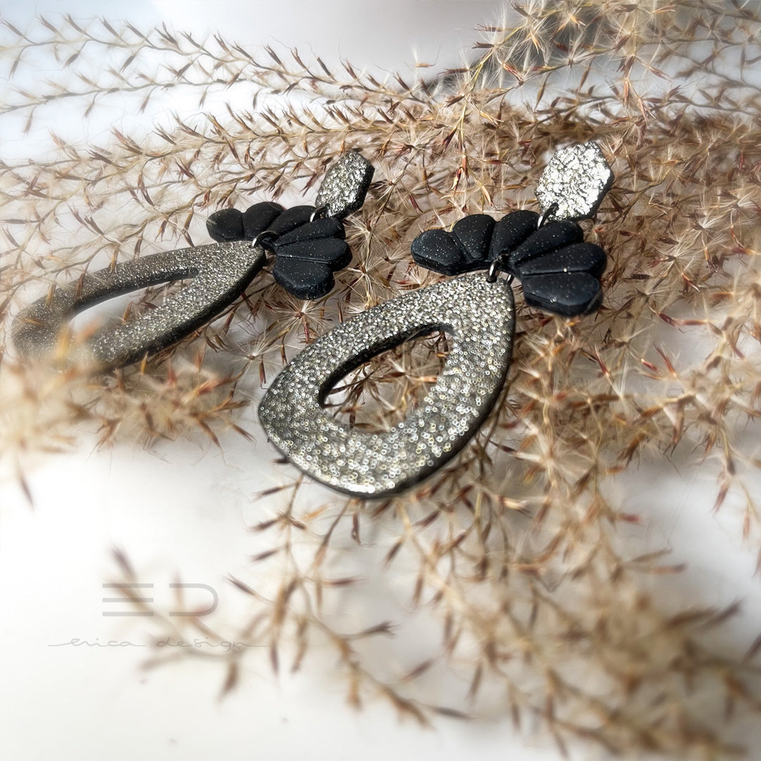 Hanging earrings and necklace | erica
