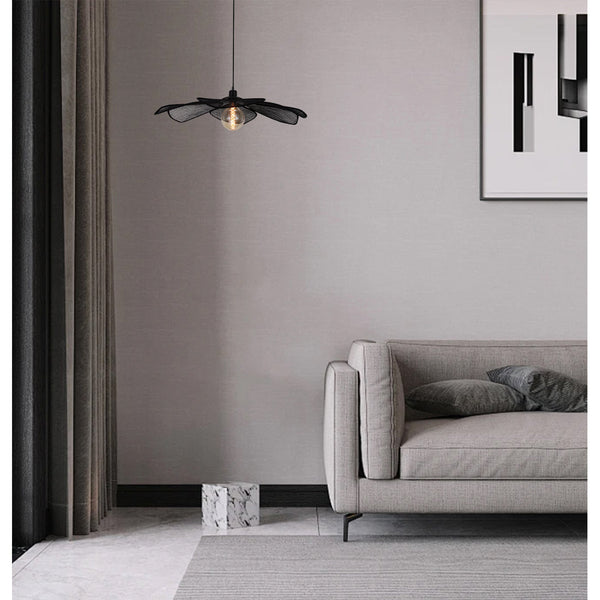 Detailansicht der handgefertigten Sisalstruktur der Corvo Pendelleuchte – einzigartiges Design.