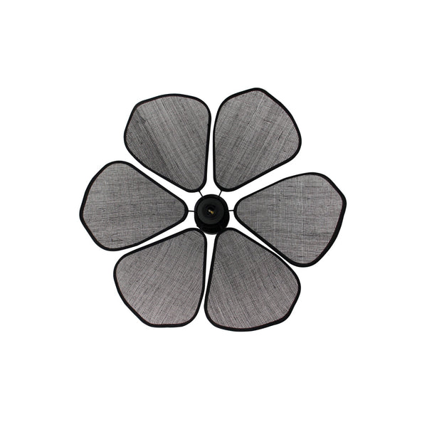 Harmonische Deckenbeleuchtung mit der Schmetterling Serie – ideal für Esszimmer oder Schlafzimmer.