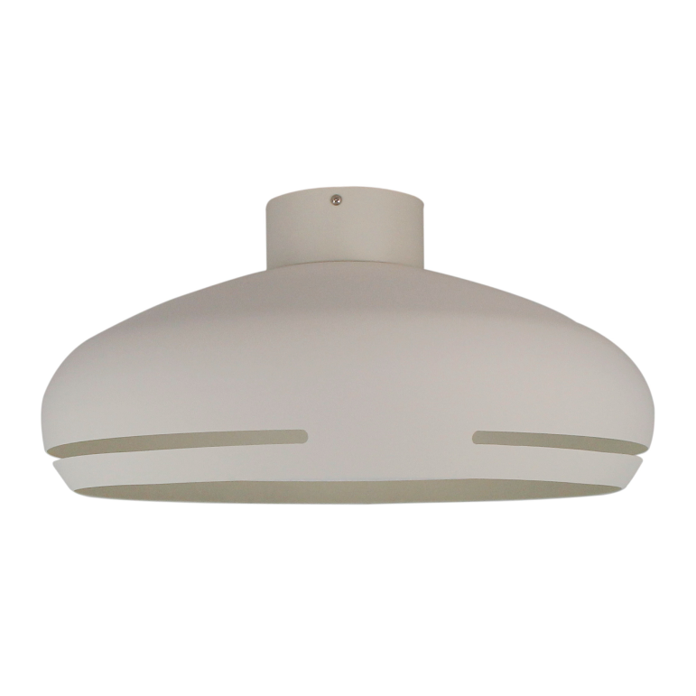 De moderne crème plafondlamp Striscia biedt een unieke uitstraling aan elke ruimte. Perfect voor sfeervolle verlichting.
