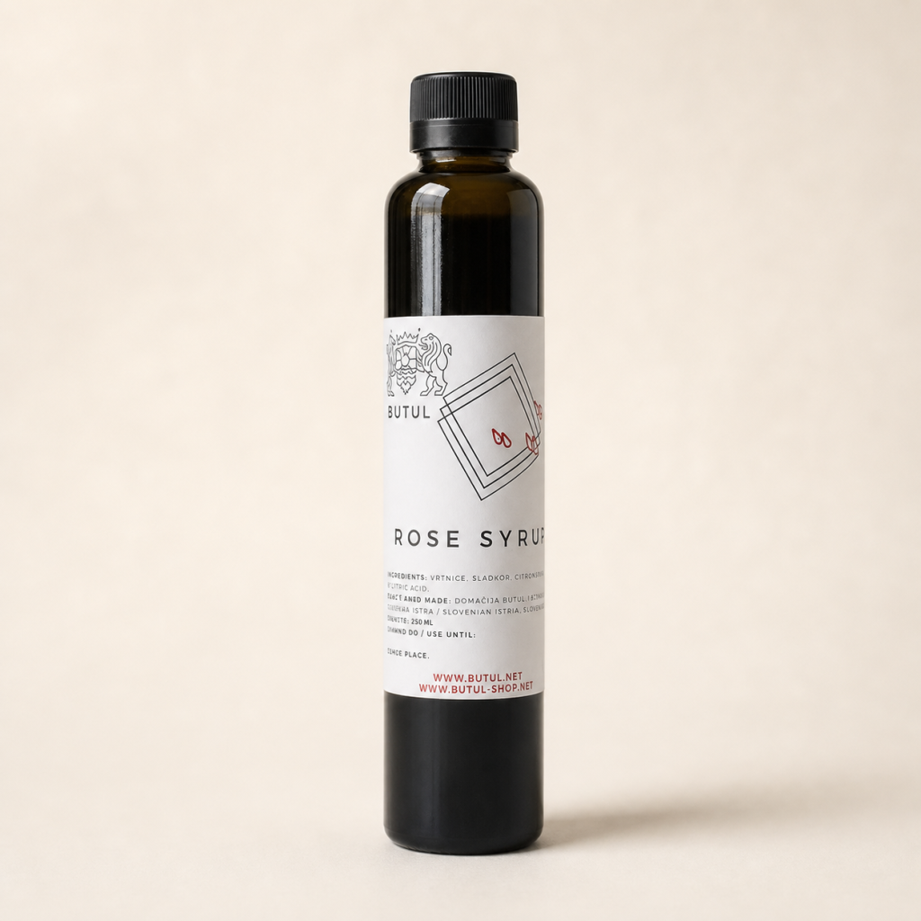 Sirup iz cvetov vrtnice Butul 250 ml – studijska fotografija