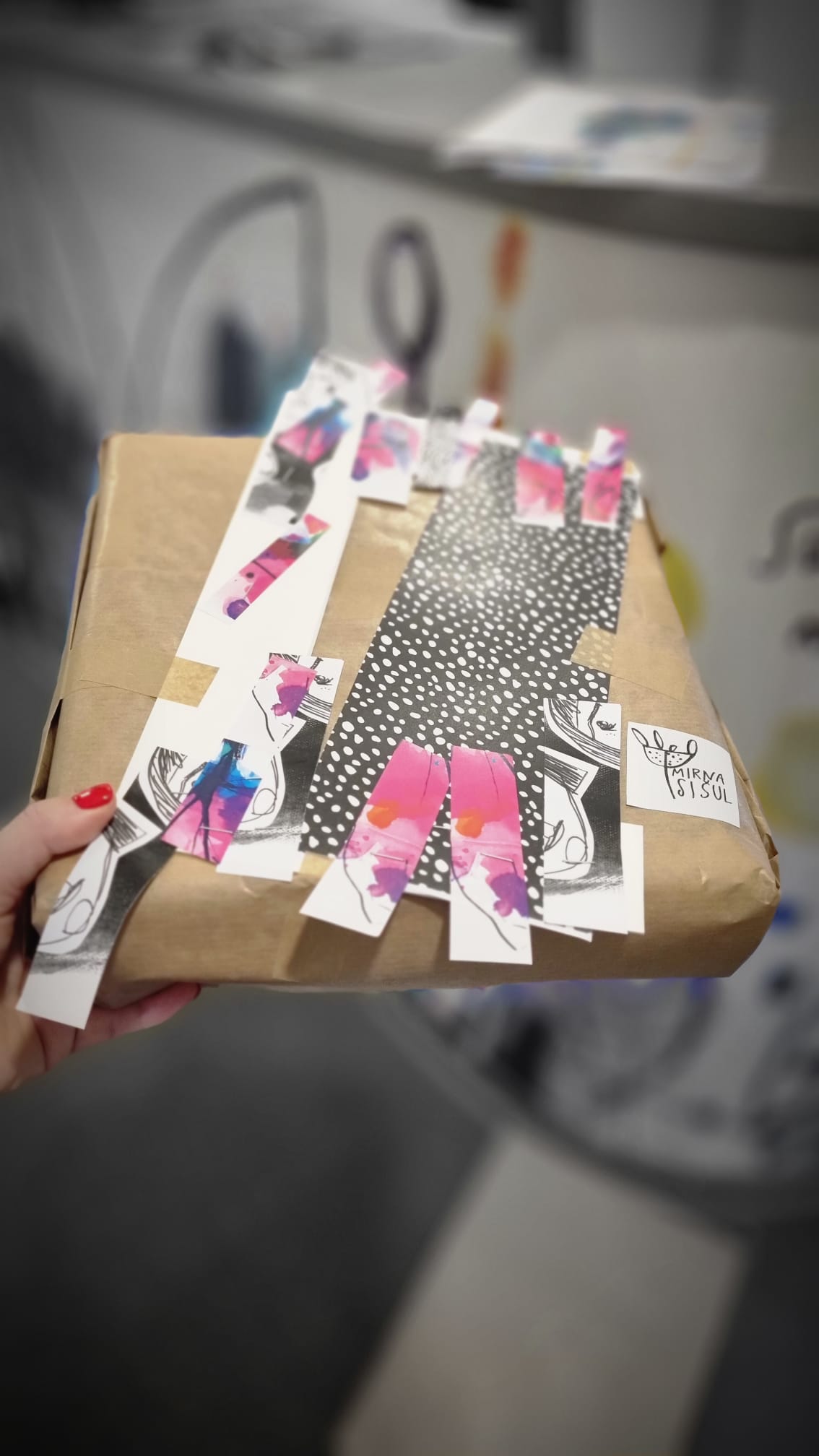 Wrapping + greeting card